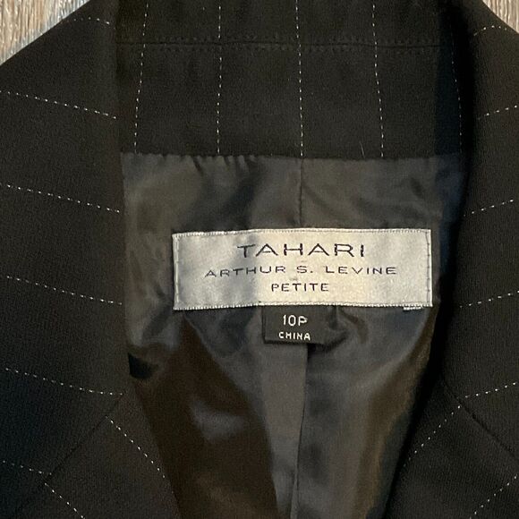 Tahari Arthur S Levine Black Pinstripe Blazer‎ Suit Jacket Sz 10P Petite - Picture 4 of 8